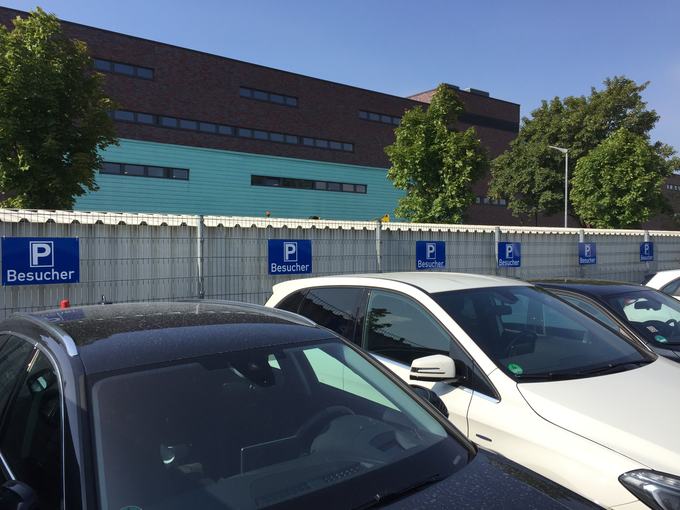 Parkplatzbeschilderung